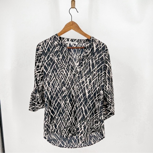 Collective Concepts black and white blouse - Picture 2 of 9